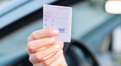 Potrivit ASP, mai mult de 250 mii de femei din Moldova, dețin permis de conducere! - Photo