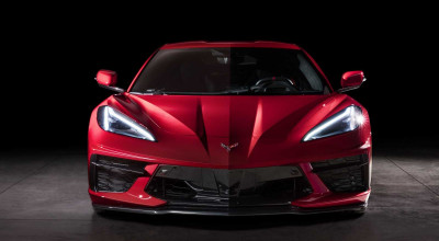 Unul dintre prototipurile viitorului Chevrolet Corvette hibrid a luat foc în timp ce era testat - Photo