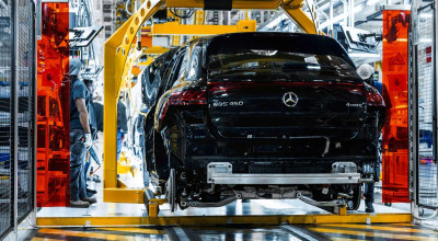 SUV-ul Mercedes-Benz EQS a intrat pe linia de asamblare! - Photo
