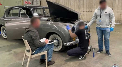 Cel mai scump Bentley din istorie a devenit acest S2, după ce infractorii au ascuns în el droguri în valoare de 115 milioane de dolari! - Photo