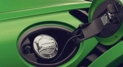 Porsche s-a apucat să dezvolte combustibil eco, care ar prelungi viața motoarelor convenționale! - Photo