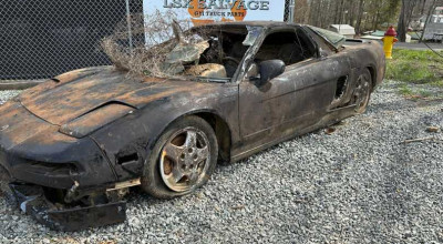 Automobilele retro - tot mai scumpe. 8.500 de dolari a costat o Honda NSX, care a petrecut aproape 16 ani într-un râu! - Photo