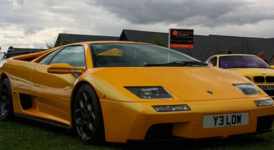 Câțiva hoți erau la un pas de a distruge un Lamborghini Diablo! Automobilul a fost găsit dezasamblat - Photo