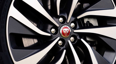 Britanicii au prezentat prima imagine cu cel mai puternic Jaguar electric din istorie - Photo