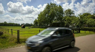 Autoritățile din Paris vor percepe o taxă de parcare mai mare pentru SUV-uri! - Photo