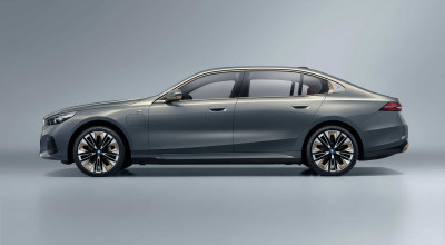 Norocoși ca niciodată! Pentru piața din China, BMW oferă Theater Screen în noul 5 Series - Photo