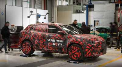 (FOTO) Alfa Romeo publică noi imagini cu primul SUV pur electric - Photo