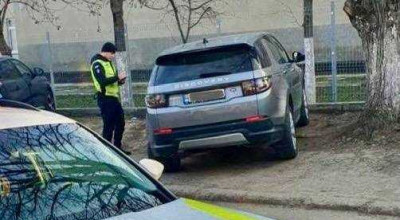 Poliția s-a autosesizat în cazul unei șoferițe care nu a acordat prioritate pietonilor - Photo