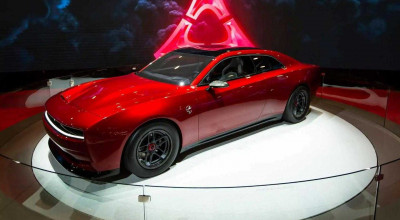 Electricul Dodge Charger va simula vibrațiile unui motor termic - Photo