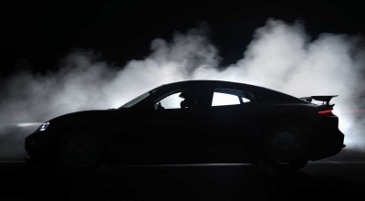 Porsche a dezvăluit un teaser cu o nouă și cea mai puternică versiune a lui Taycan - Photo