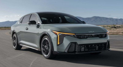 Kia prezintă a 4-a generație a modelului K4. Este disponibil și în versiune GT Line - Photo