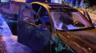 IGSU a intervenit pe o stradă din capitală, unde un BMW a fost cuprins de flăcări - Photo