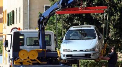 Un partid solicită modificarea legii: automobilele să fie ridicate doar în caz de risc pentru siguranța publică - Photo