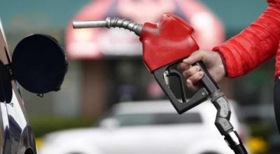 După 8 săptămâni de ieftiniri, prețul motorinei a înregistrat un nou minim absolut - Photo