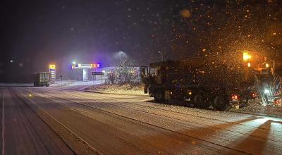 (VIDEO) Drumarii intervin pe traseele naționale: un camion a derapat în apropierea localității Bravicea - Photo
