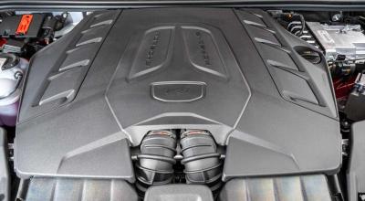 Eșecul Taycan redefinește strategia Porsche: combustie vs electrificare - Photo