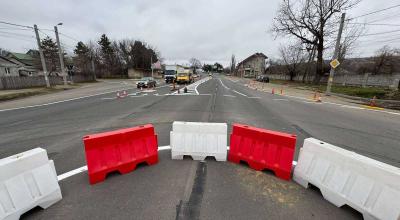 (FOTO) Circulația rutieră la Peresecina, modificată! ASD amenajează un sens giratoriu - Photo