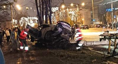 Accident fatal la miezul nopții, în țara vecină: doi tineri morți în urma unei posibile curse ilegale - Photo