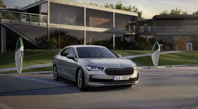 Autonomie extinsă și încărcare rapidă: Skoda lansează Superb PHEV - Photo