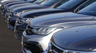 În 2024, piața auto pe continentul european a atestat o creștere ușoară. Hibridele urcă în top - Photo