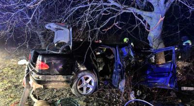 Șoferul unui Mercedes, fără permis de conducere, a provocat un accident grav! Au decedat 2 persoane - Photo