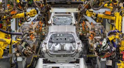 Încă o criză în industria auto? Nissan reduce producția și oferă pachete de plecare angajaților - Photo