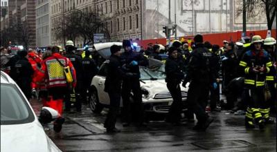 Accident grav în Munchen: o mașină a lovit, intenționat, o mulțime de persoane. Sunt mai mulți răniți - Photo