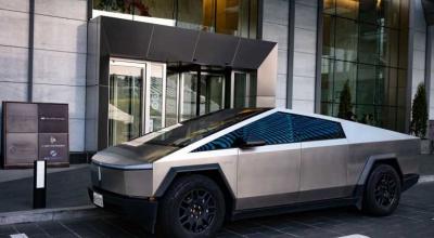 Tesla recheamă peste 40.000 de modele Cybetruck, din cauza unui adeziv care nu oferă rezistență suficientă - Photo