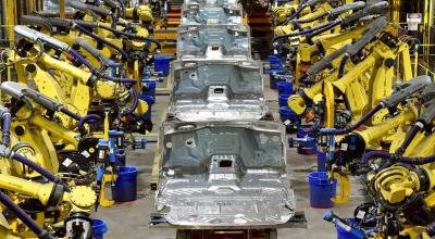 Tarifele lui Trump afectează industria auto. Producția globală ar putea scădea cu 1.5 milioane de vehicule - Photo