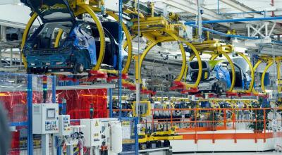 Stellantis avertizează. Fabricile europene sunt în pericol din cauza noilor reguli privind emisiile CO2 - Photo