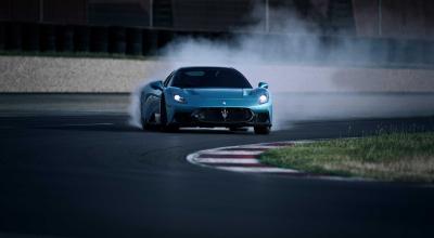 Maserati MCPura. MC20 primește un facelift subtil, interior modernizat și tehnologie cu ADN de circuit - Photo