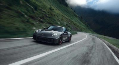 Porsche celebrează 50 de ani de Transfăgărășan cu o ediție exclusivistă a legendarului 911 - Photo