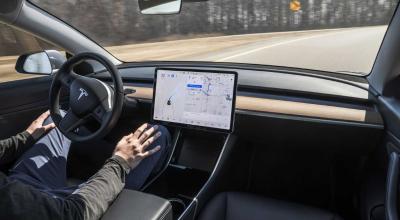 Elon Musk anunță lansarea noului sistem Tesla Full Self-Driving: mașina care se conduce singură, disponibilă din septembrie - Photo