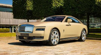 (FOTO) Rolls-Royce a creat un exemplar unicat pentru Spectre, ca să aducă omagiu unui câine loial - Photo