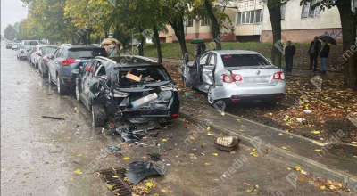(FOTO) Accident în lanț la Ciocana. Un șofer a pierdut controlul și a avariat patru automobile - Photo
