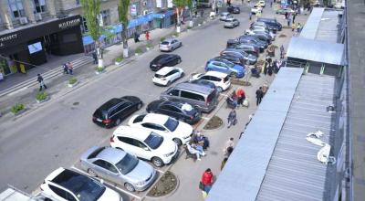 Primarul Ion Ceban propune un proiect de lege pentru a clarifica situația privind parcările auto - Photo