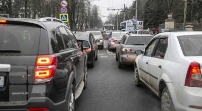 Ai introdus în țară o mașină cu numere străine, dar a expirat timpul de ședere? Iată cum poți încheia regimul vamal - Photo