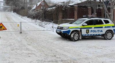 Circulația pe o stradă din capitală, sistată. Poliția este la fața locului - Photo