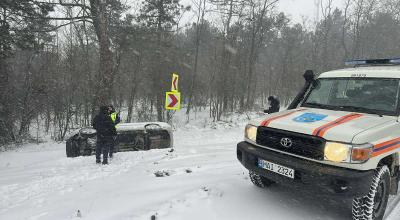 69 de accidente rutiere au fost provocate în ultimile 24 de ore, cauzate de condițiile meteo nefavorabile - Photo
