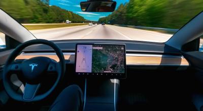 Tesla face un pas înapoi și renunță la „Autopilot” pentru a evita blocarea vânzărilor în California - Photo