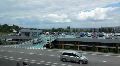 Municipalitatea pregătește un nou sens giratoriu pentru a fluidiza traficul în zona aeroportului - Photo