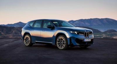 BMW iX3 a cucerit juriul și a obținut dublu titlu la World Car of the Year 2026 - Photo
