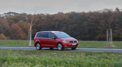 Volkswagen spune adio unui model emblematic. Touran iese definitiv din producție după 24 de ani - Photo