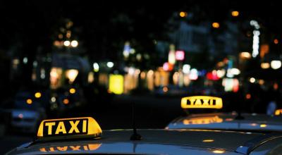 Schimbări importante pentru prestatorii de servicii de taxi. Toate plățile vor trebui procesate prin bănci sau alte instituții financiare autorizate - Photo