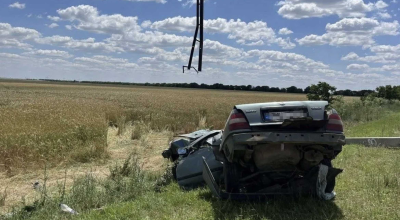 Un bărbat de 49 de ani a decedat, în urma unui impact fatal. Automobilul pe care îl conducea, s-a izbit într-un pilon - Photo